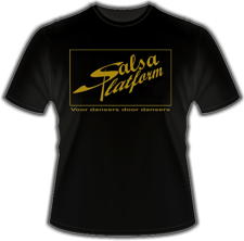 Met de Salsaplatform T-shirt hoor je er nog meer bij. Een kwaliteit shirt met gouden SalsaPlatform logo opdruk. Laat ziet dat ook jij van het Afro Latin cultuur houdt en deze wilt behouden en stimuleren. salsaplatform dames t-shirt zwart met gouden opdruk